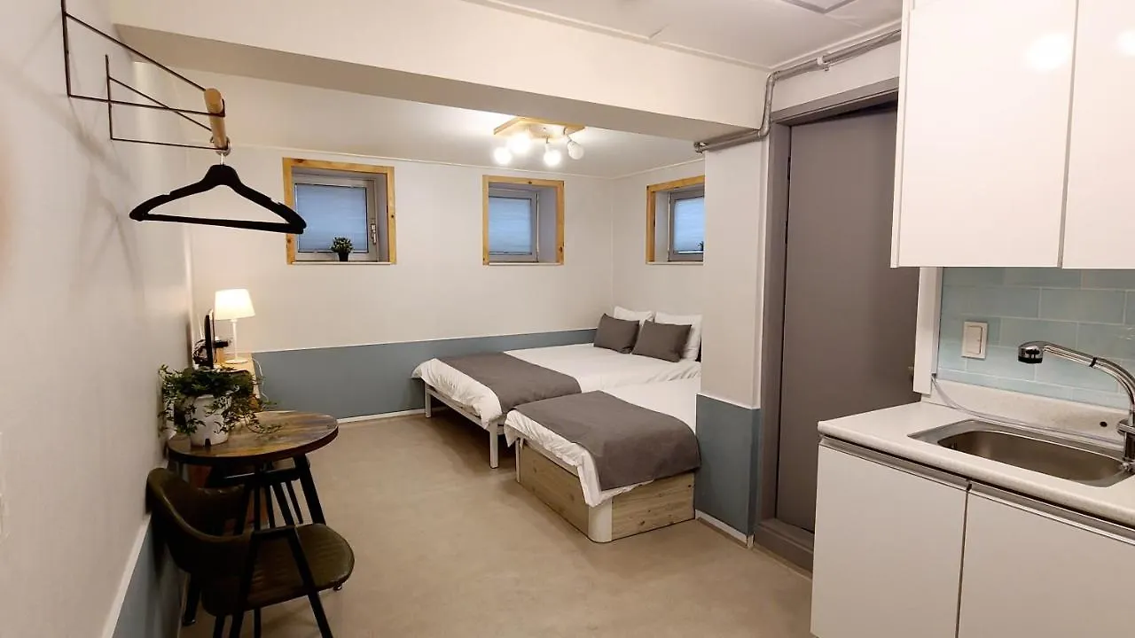 Dw Design Residence Seoul 3*,